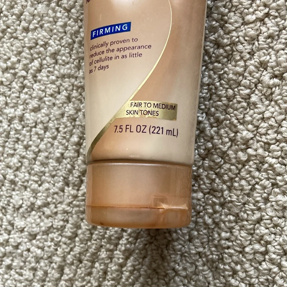 Jergens Vintage Natural Glow Daily Moisturizer Firming 7.5 fl oz Y2K Throwback